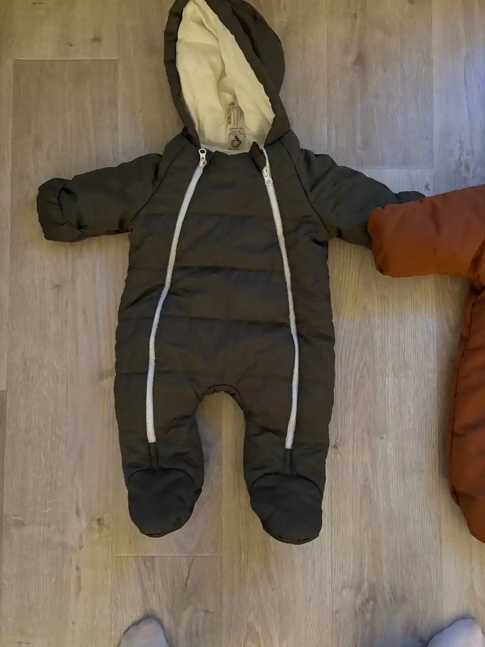 Теплые комбинезоны для новорожденных