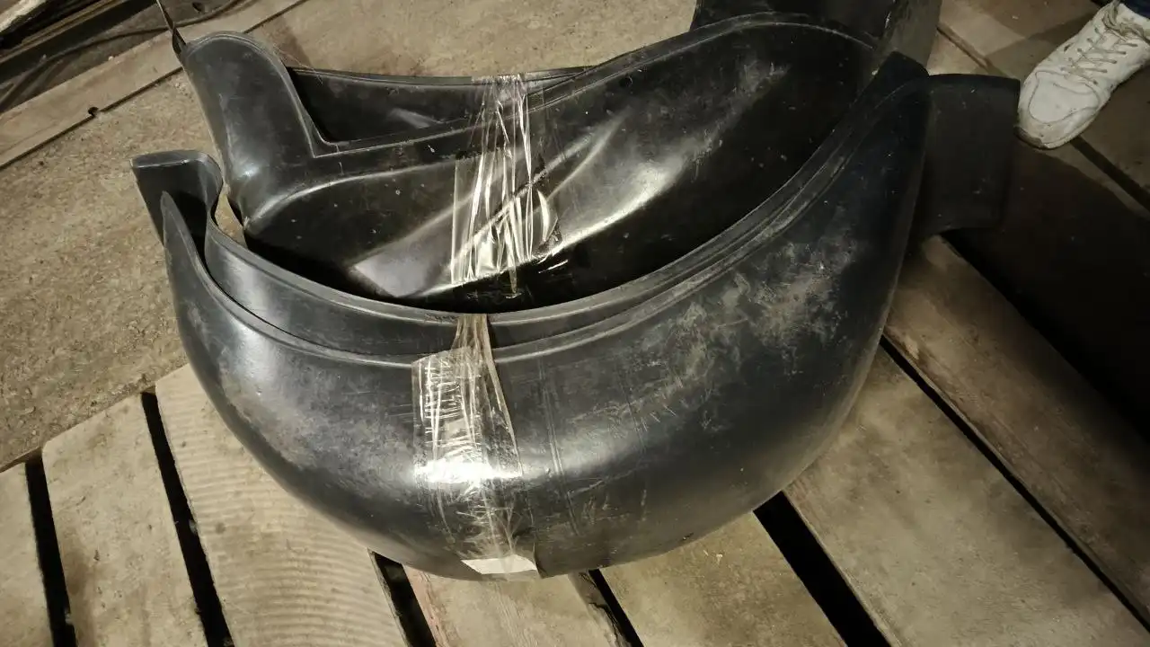 Продам подкрылки на Соболь и подлокотник на Газель