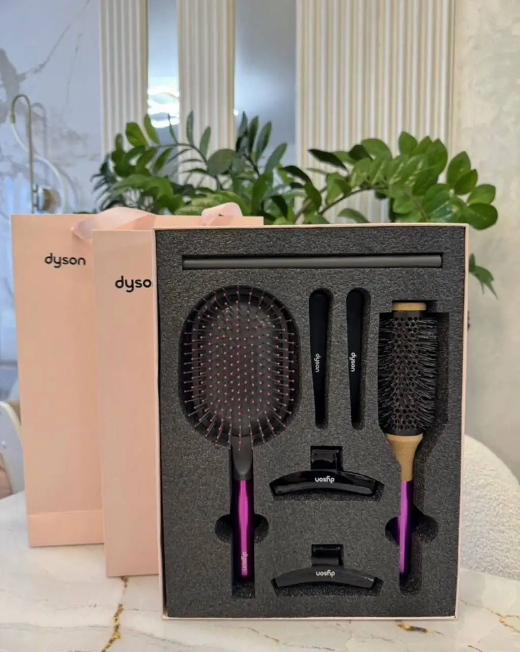 Новый набор расчёсок Dyson 7 в 1 - Расчёски и щётки (Красота и здоровье) в Москва