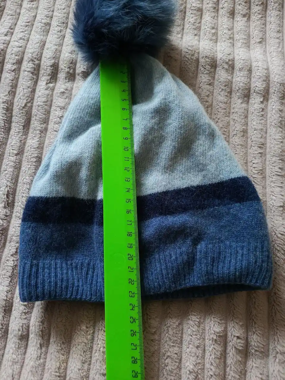 Шапка осень/зима ангора, шерсть, натуральный помпон