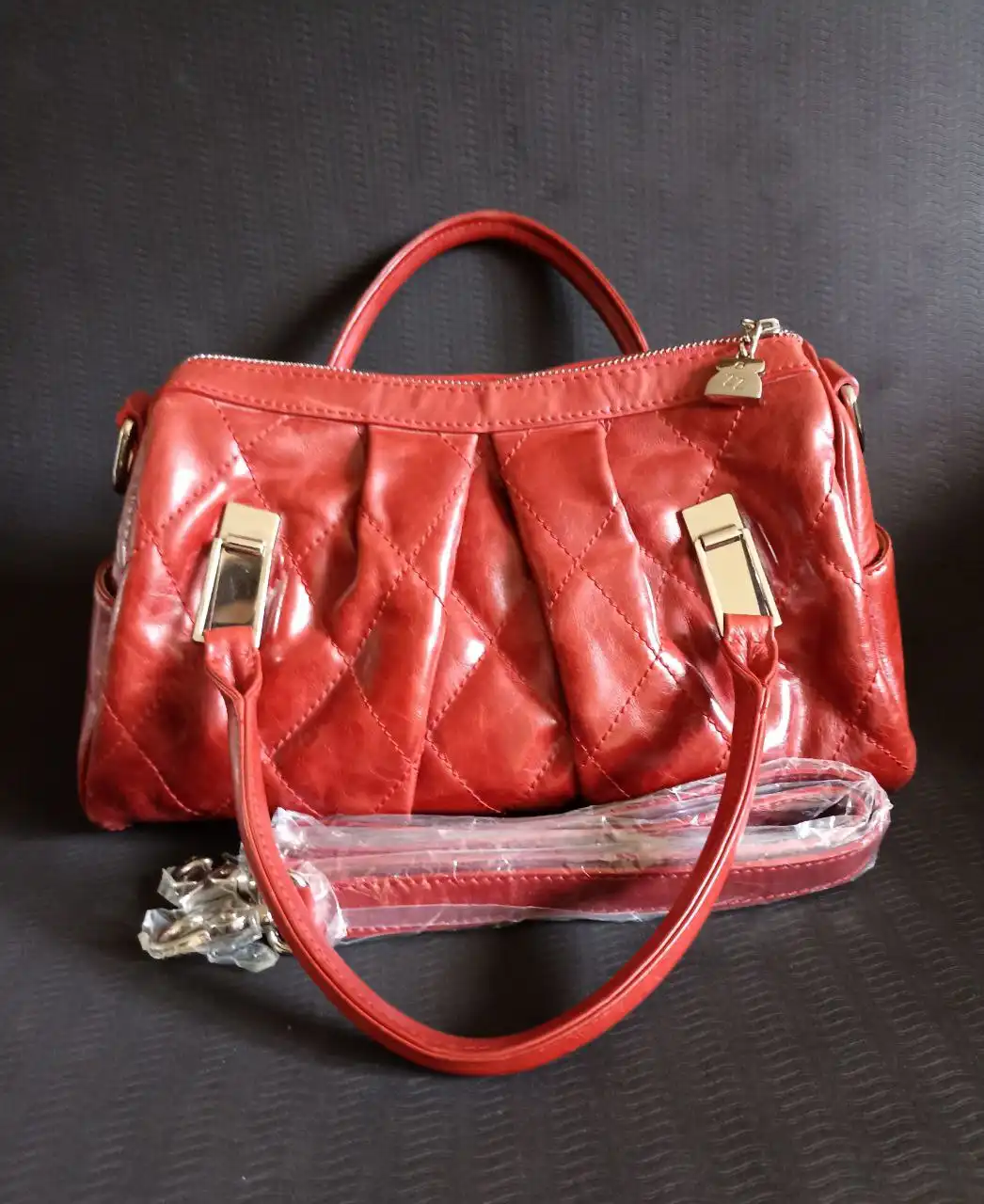 Кожаная сумка Eleganzza