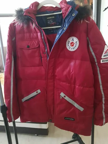 Продажа зимних курток разных брендов - Одежда в Москва