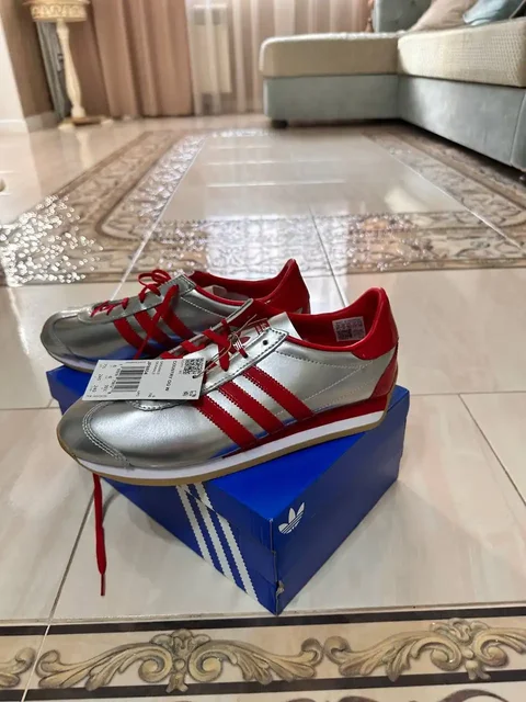 Продам оригинал кроссовки - Одежда в Москва