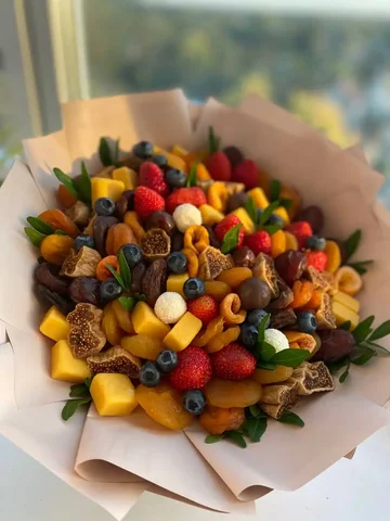 Оригинальные букеты от фуд-флориста - Услуги в Москва