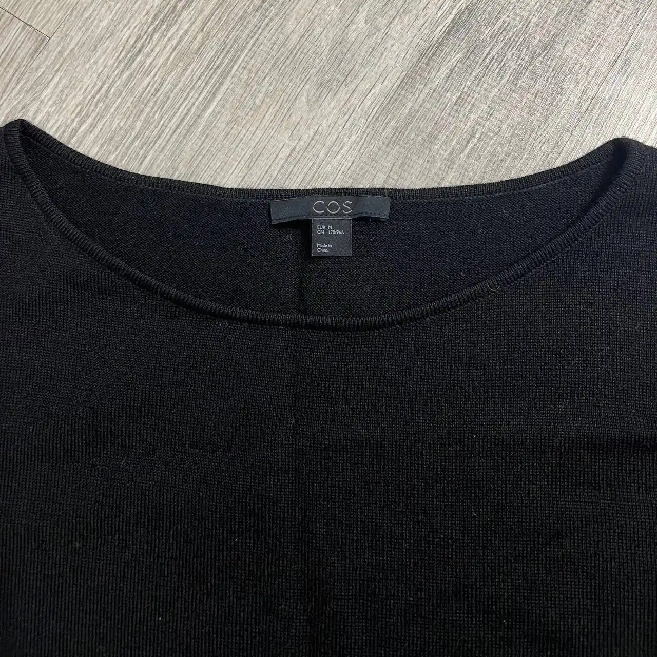 Джемпер COS размер М оверсайз из тонкой шерсти