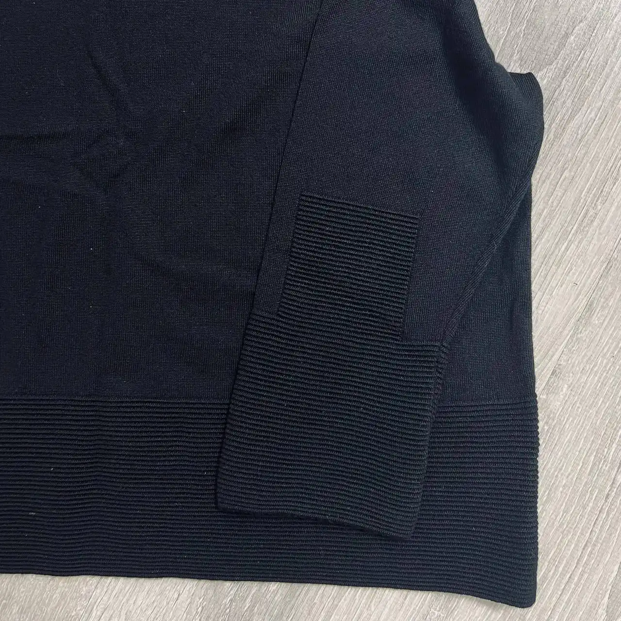 Джемпер COS размер М оверсайз из тонкой шерсти