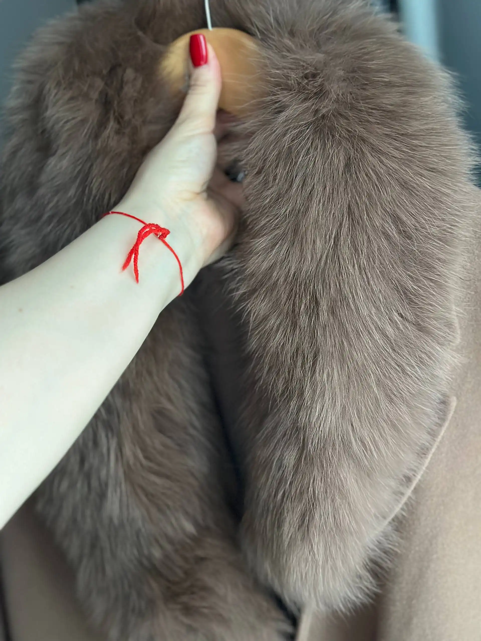 Зимнее кашемировое пальто с натуральным мехом