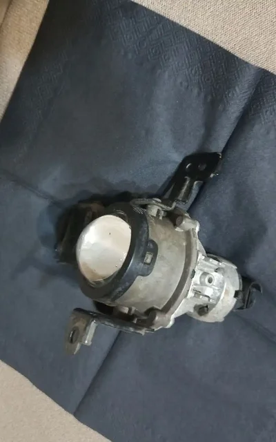 Противотуманная фара Kia Sportage б/у - Запчасти в Москва