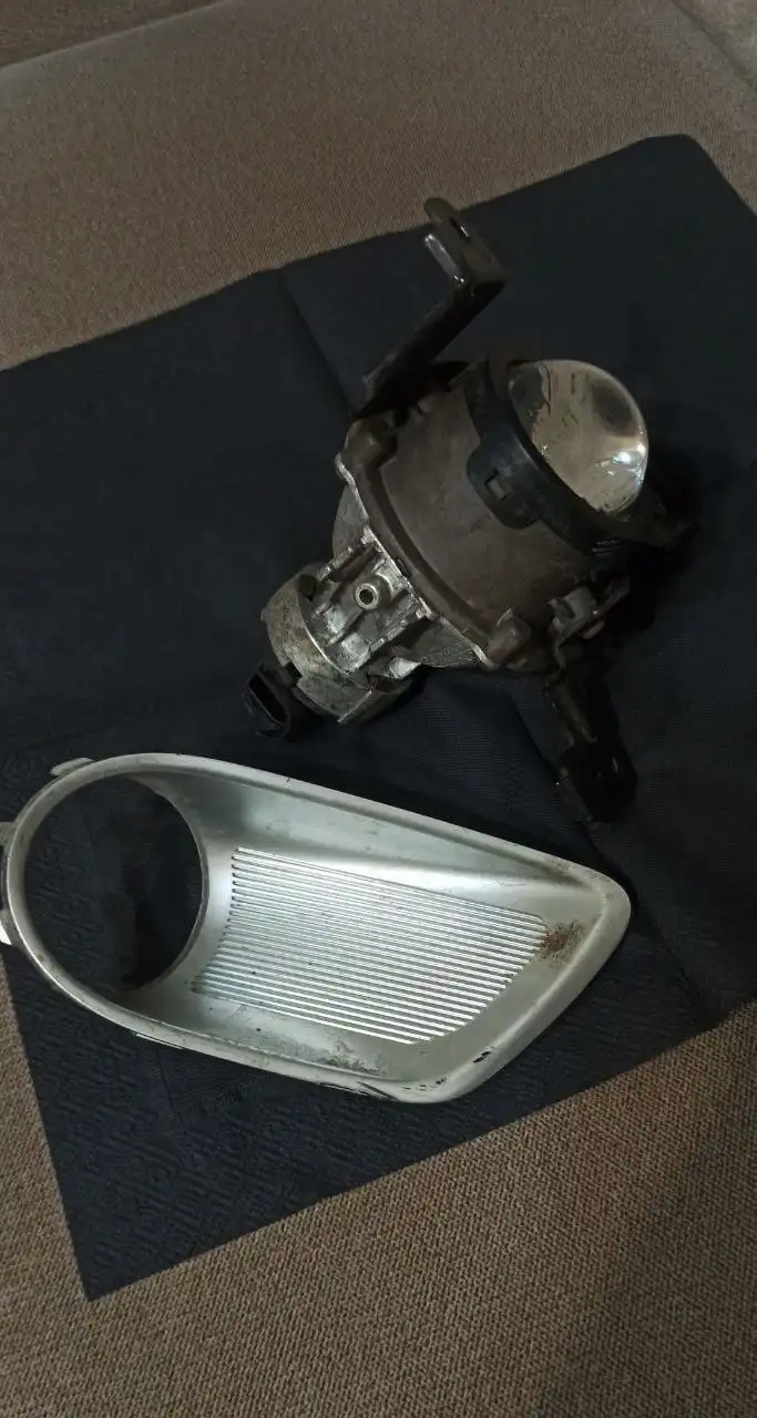 Противотуманная фара Kia Sportage б/у