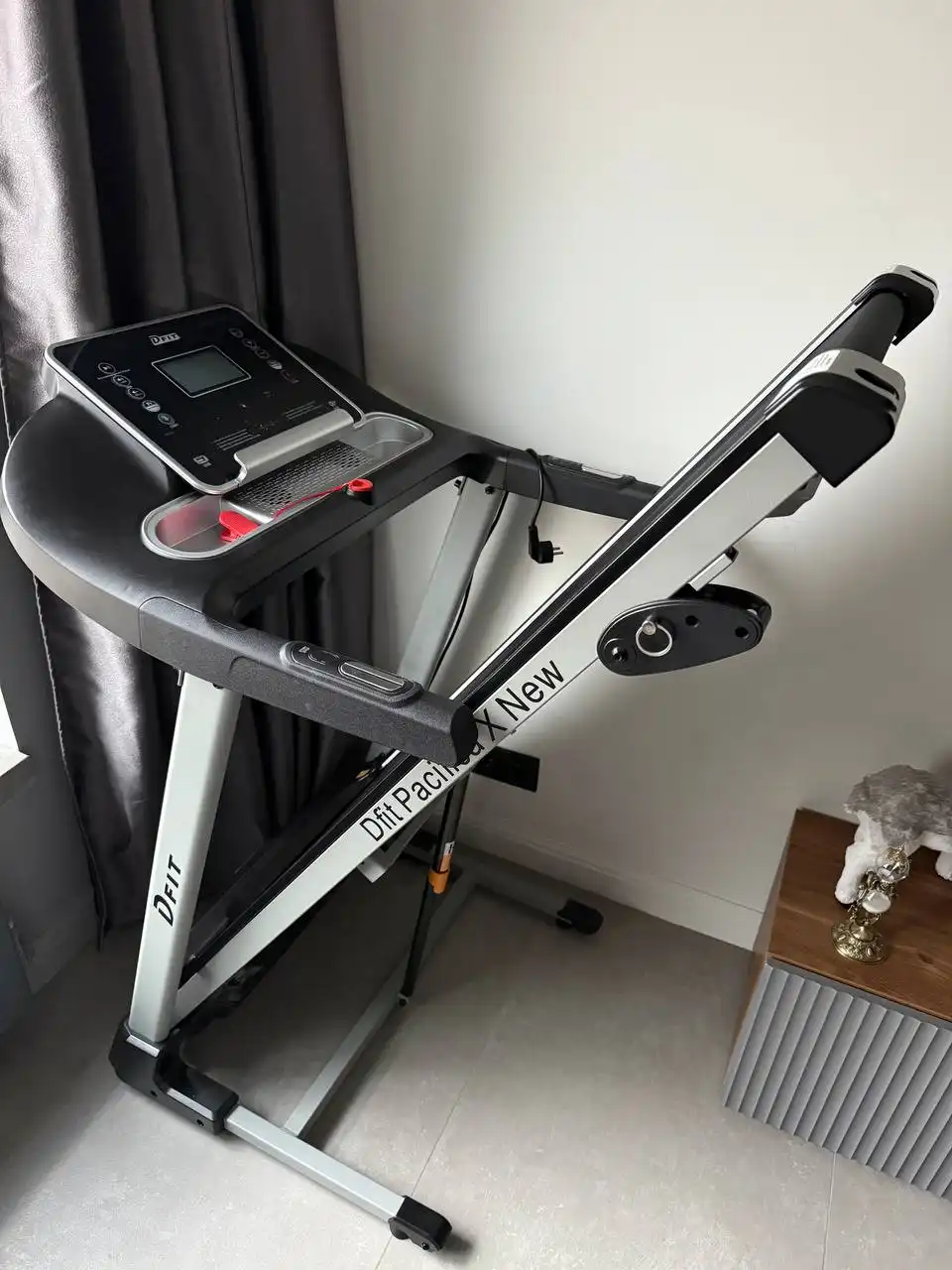 Продажа беговой дорожки Dfit Pacifica x new с неисправным мотором