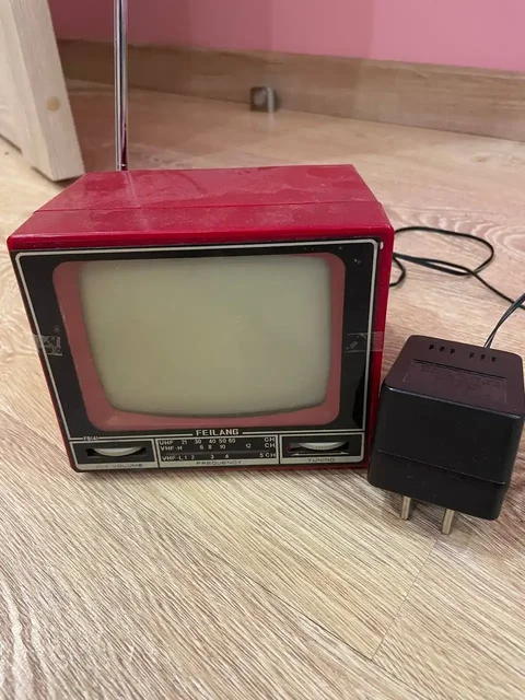 Советский ретро телевизор для новогодней фотосессии в стиле СССР - Электроника в Москва