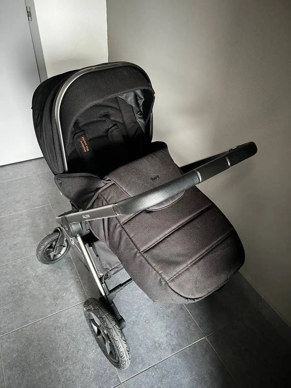 Продам коляску 3 в 1 Rant Falcon Black