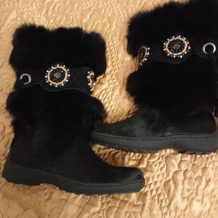 Новые унты натуральные размер 35