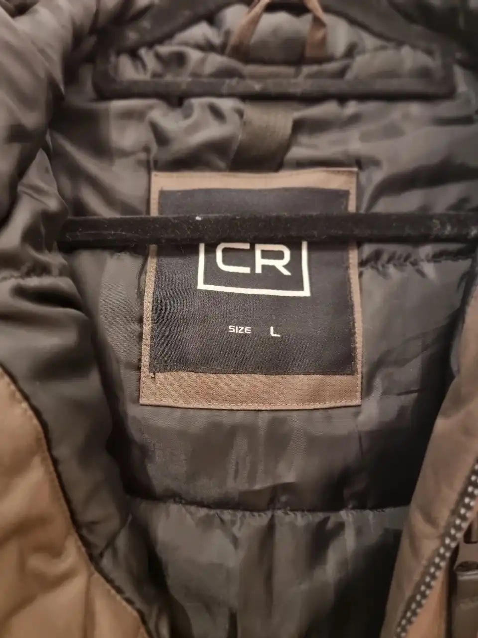 Мужская куртка и ветровка размер L