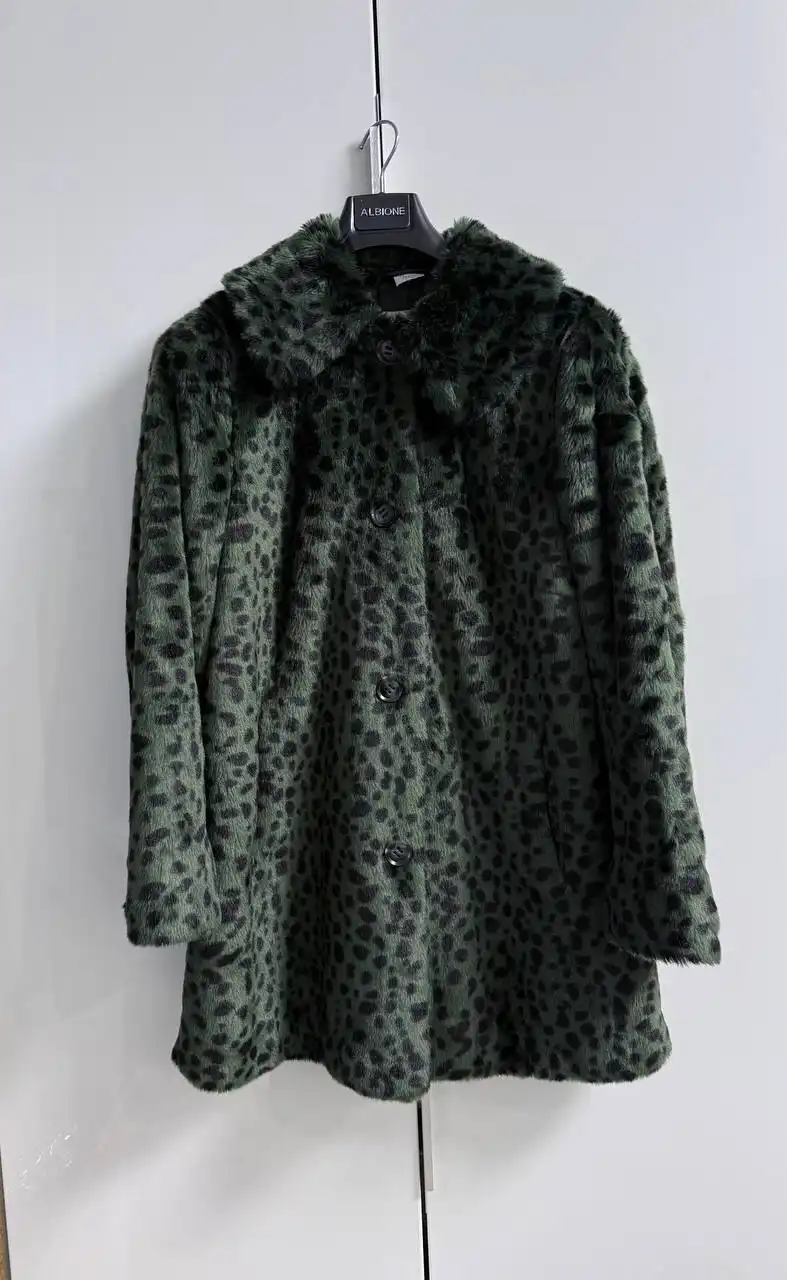 Шубка/пальто с хищным принтом Mona размер S