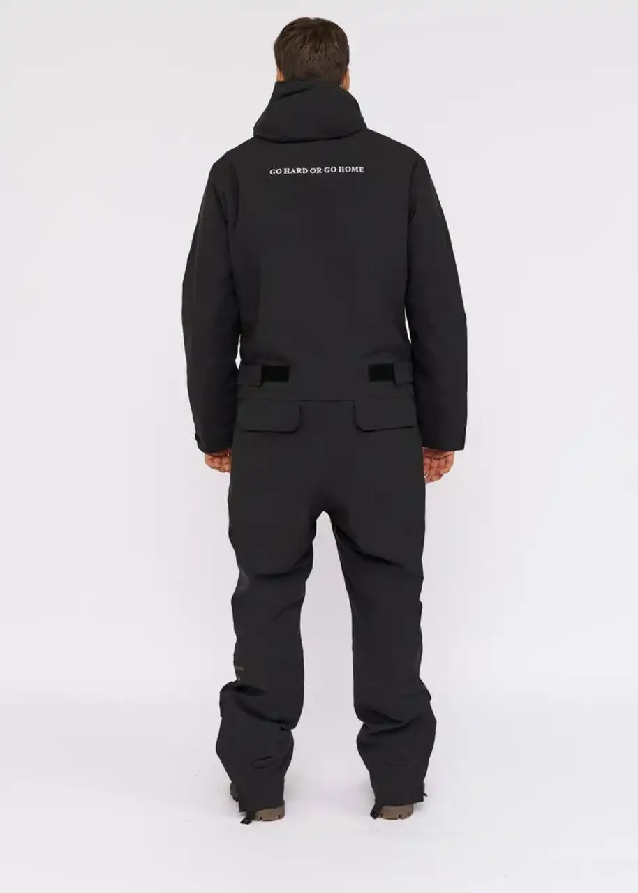 Продам горнолыжный комбез 62 размер