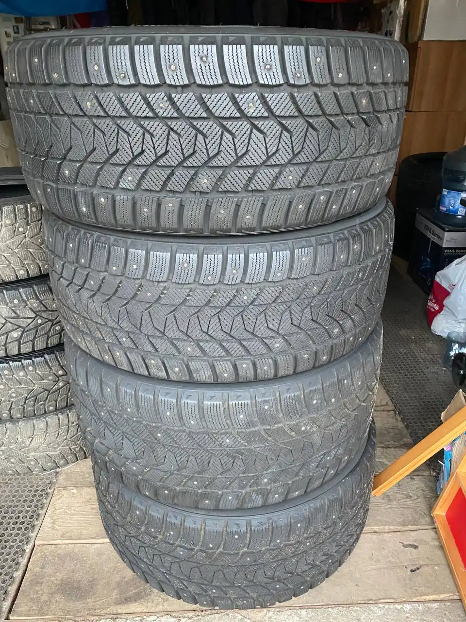 Зимняя резина 22 радиус разноширокие