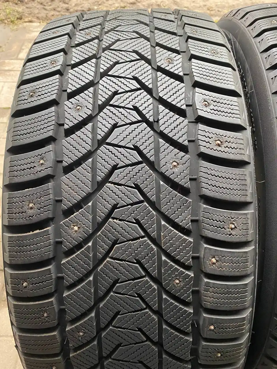 Зимняя резина 22 радиус разноширокие