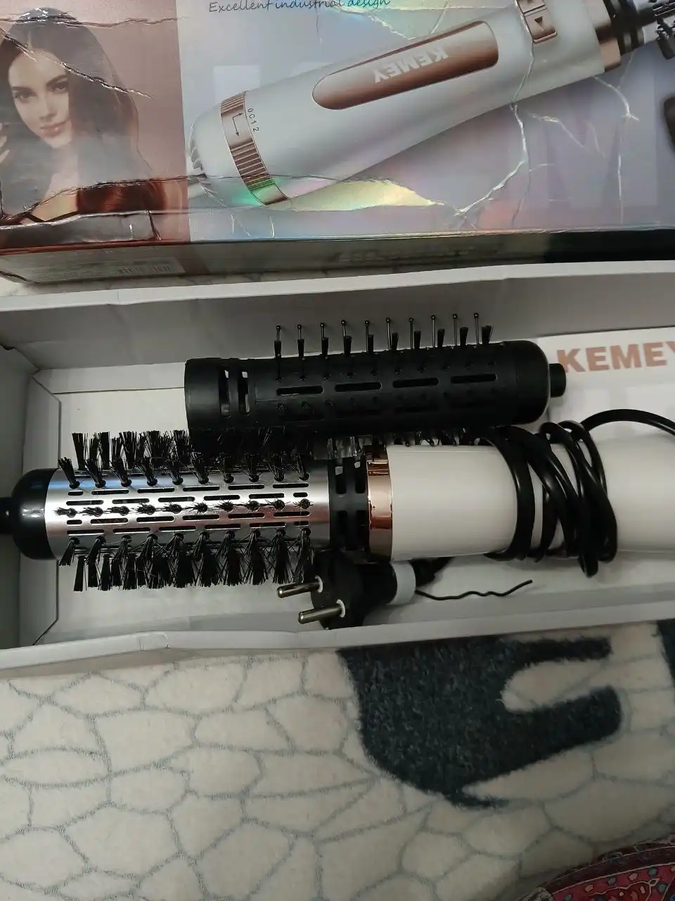 Фен щетка, почти новая