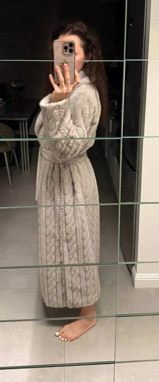 Продажа эко шубки светло-серого цвета