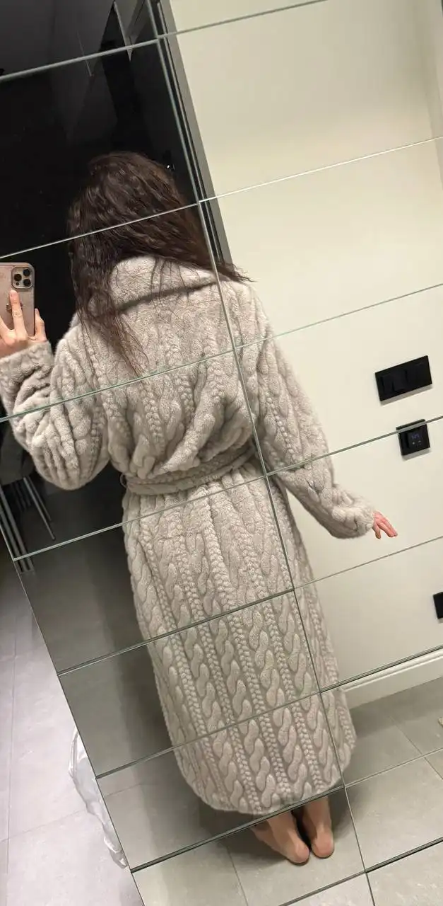 Продажа эко шубки светло-серого цвета