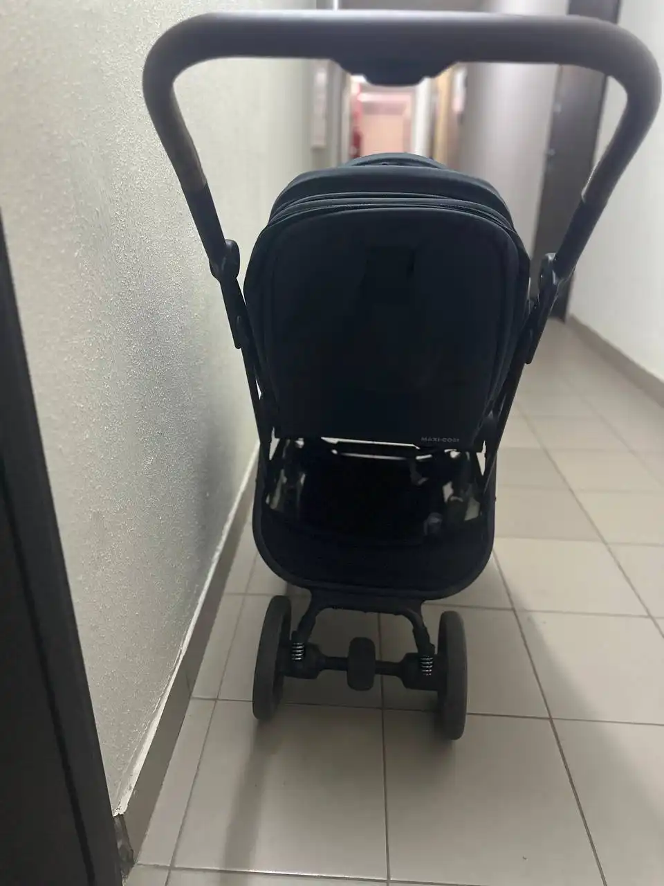 Прогулочная коляска Maxi-Cosi Leona Twillic Green/зеленый