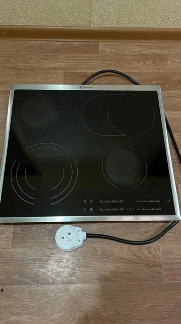Рабочая электрическая варочная поверхность Electrolux EHF6547ХOК - Растения в Москва