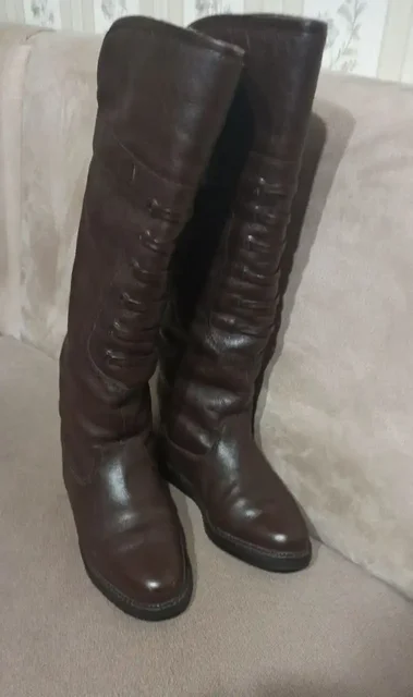 Зимние сапоги Австрия р.38 натуральные кожа и мех - Термобельё в Москва