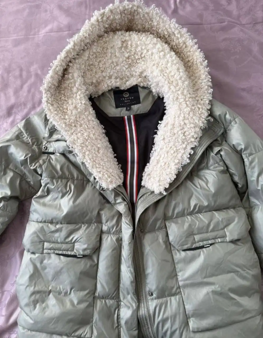 Пуховик Vesven женский зимний оверсайс - Верхняя одежда (Одежда) в Москва