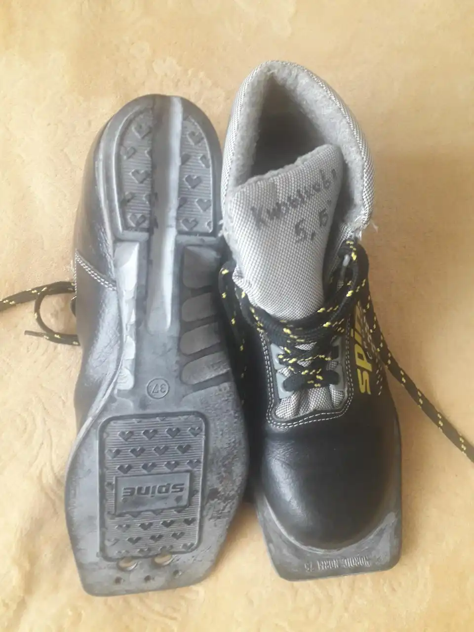 Продажа лыжных ботинок Спин (Spine) разных размеров - Спортивная одежда и обувь (Одежда) в Москва