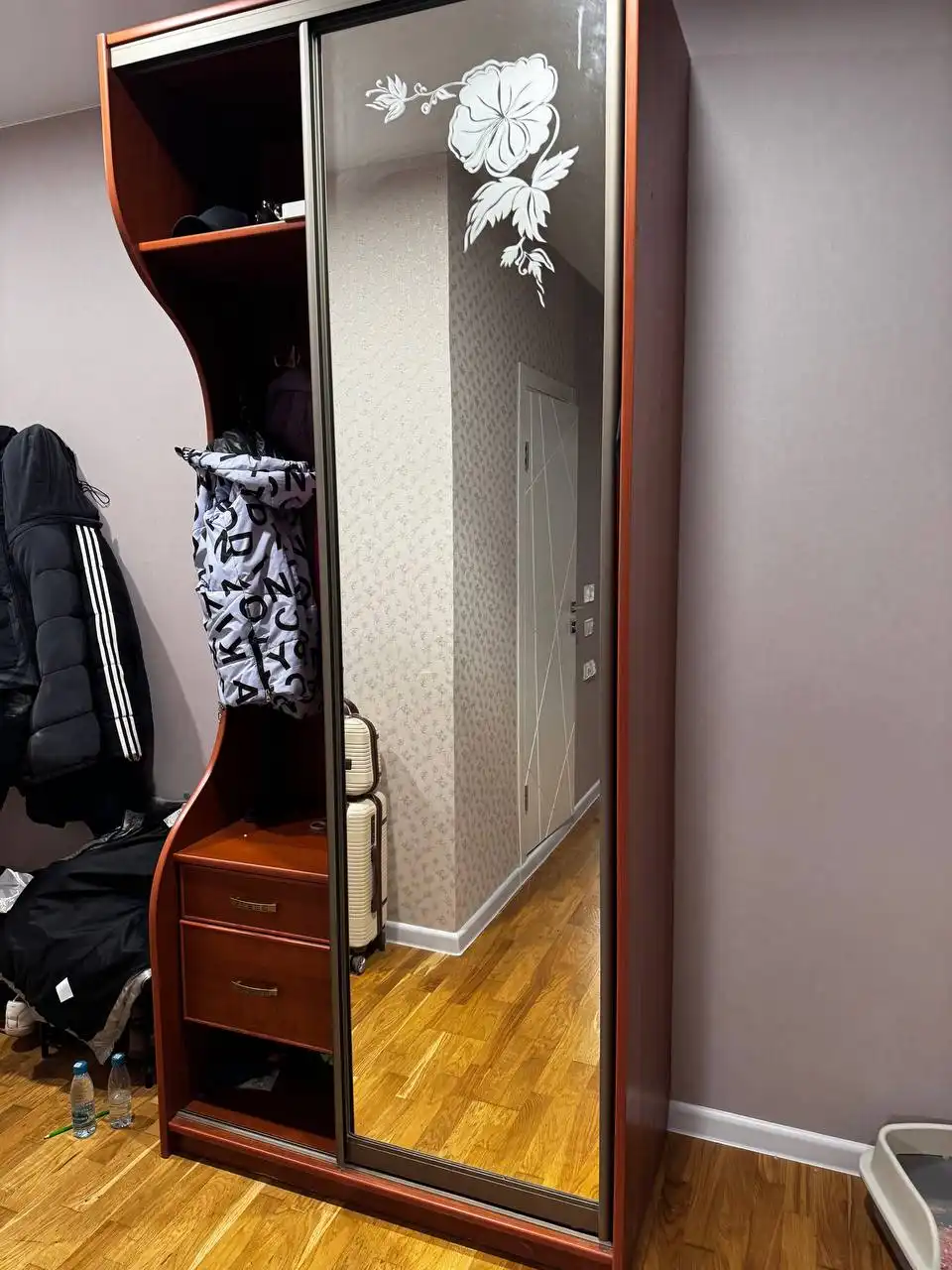 Продам шкаф для прихожей - Мебель (Для дома и дачи) в Москва