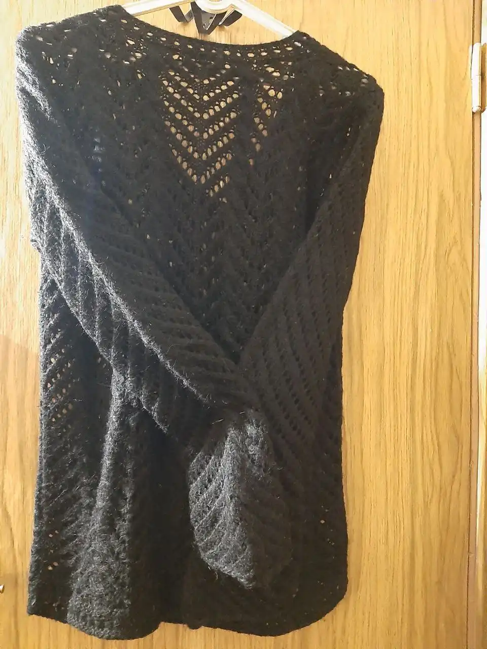 Ажурный черный пуловер из шерсти ручной работы - Вязаные изделия (Одежда) в Москва