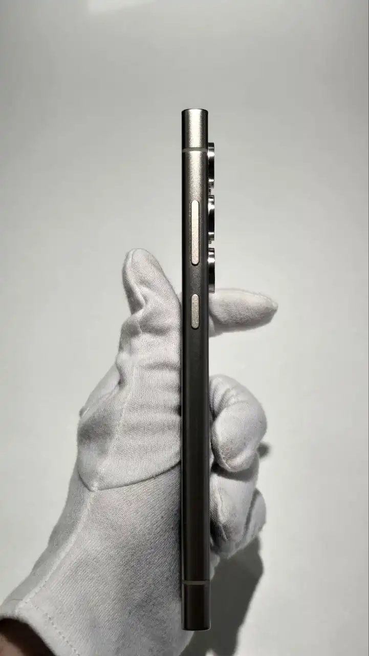 Продаётся Samsung Galaxy S24 Ultra на 12/256 Гб - Смартфоны (Электроника) в Химки