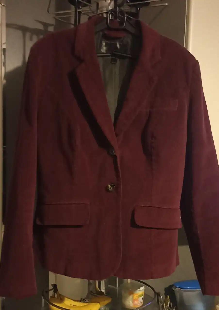 Теплый пиджак бордового цвета - Верхняя одежда (Одежда) в Москва