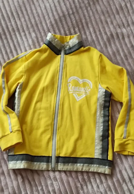 Спортивная кофта на молнии для девочки 6-9 лет - Костюмы в Москва