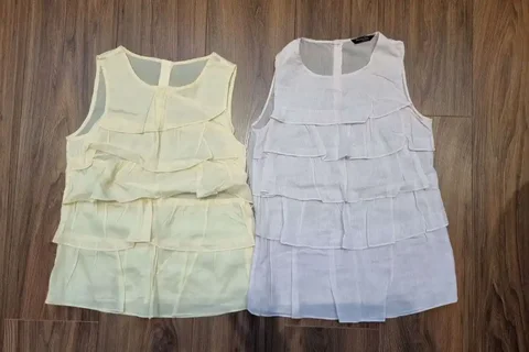 Продажа двух топов размера XS - Костюмы в Москва