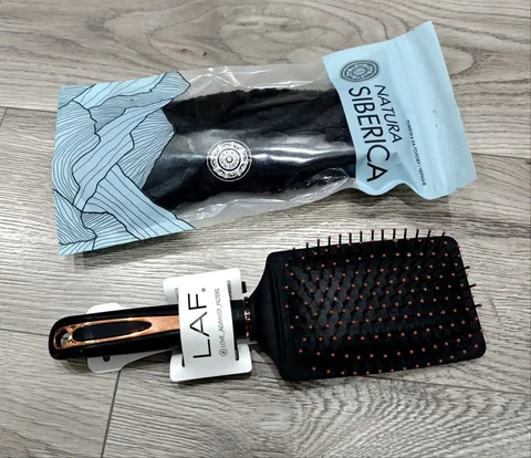 Расческа и косметическая повязка на голову - Еда и напитки в Москва