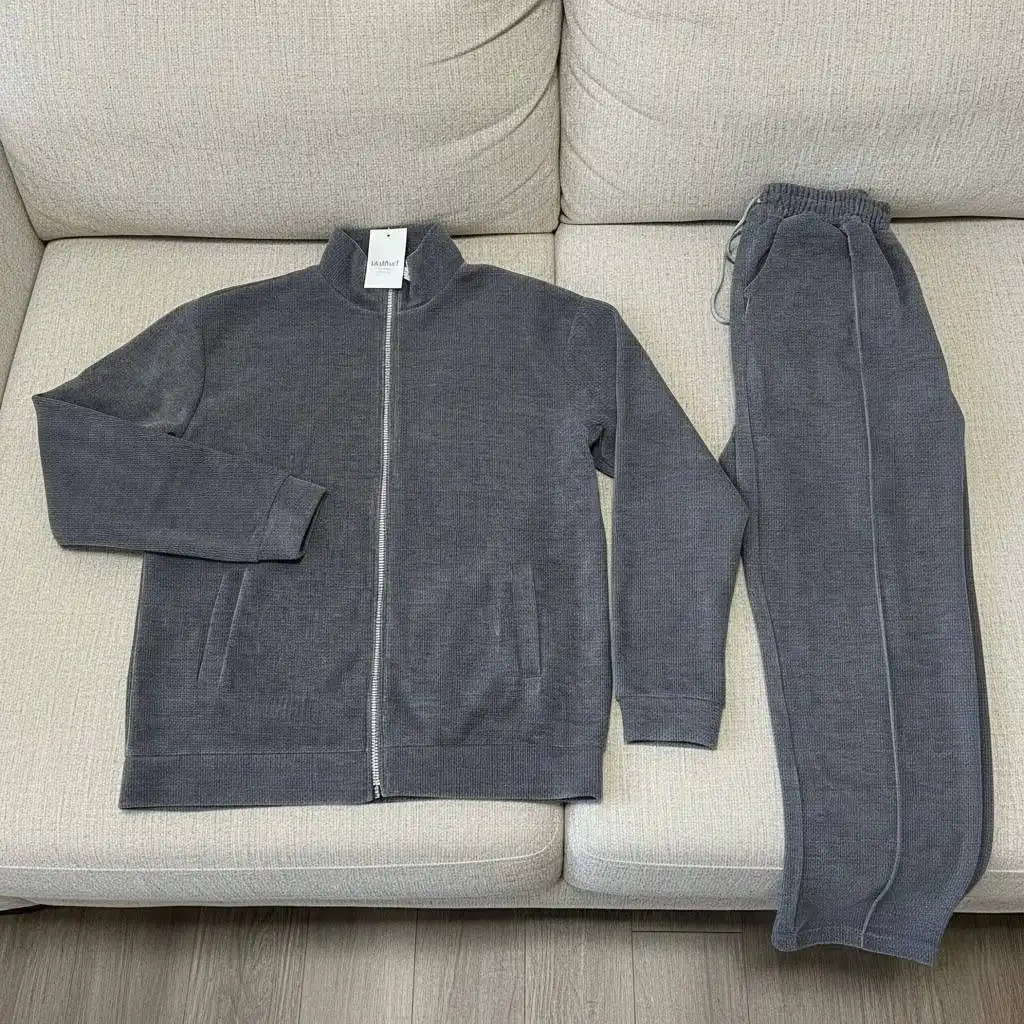 Новый мужской костюм из микровельвета - Мужская одежда (Одежда) в Москва