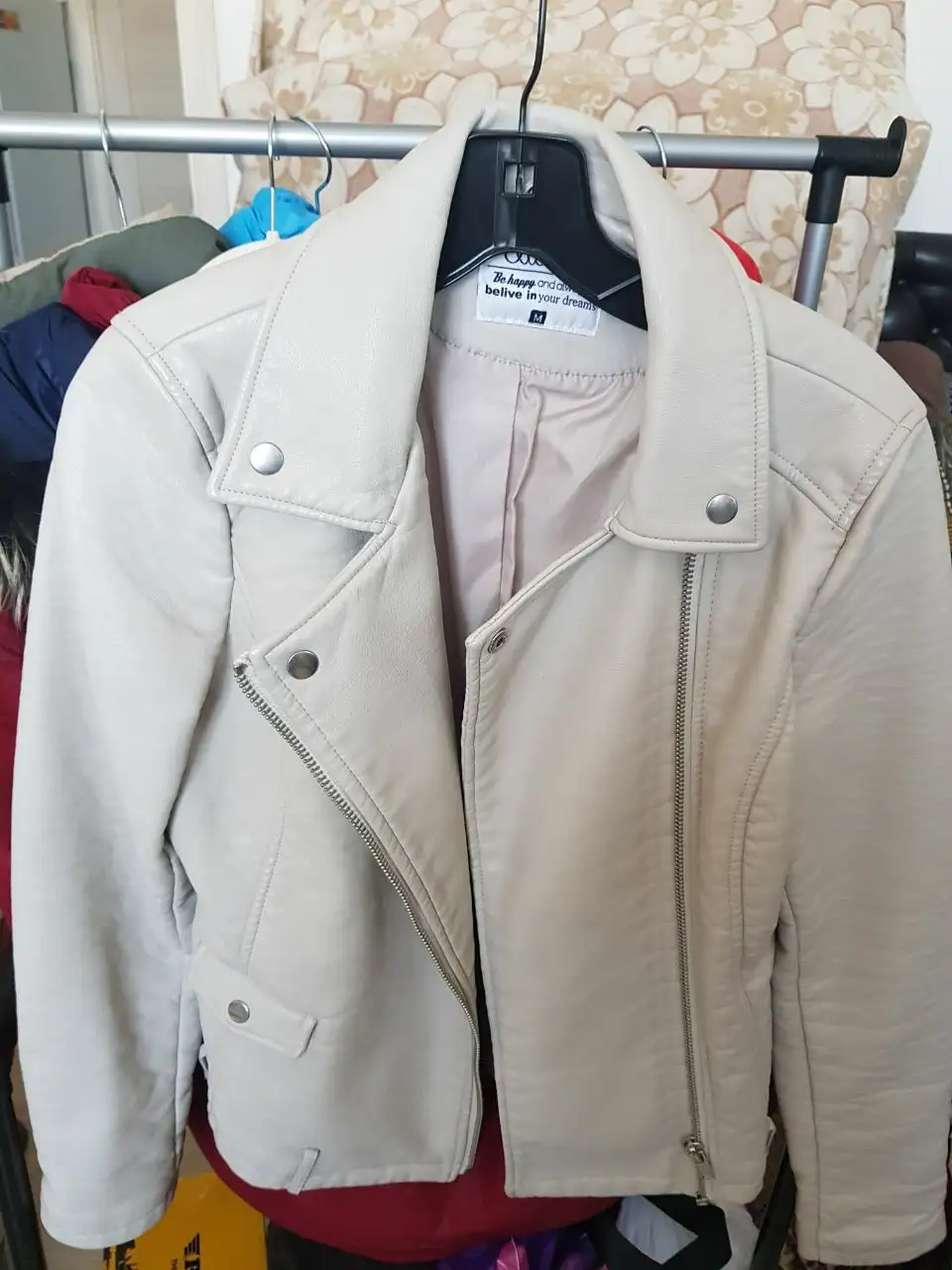 Продажа верхней одежды: пиджак, кожаная куртка, полупальто, куртки-косухи - Верхняя одежда (Одежда) в Москва