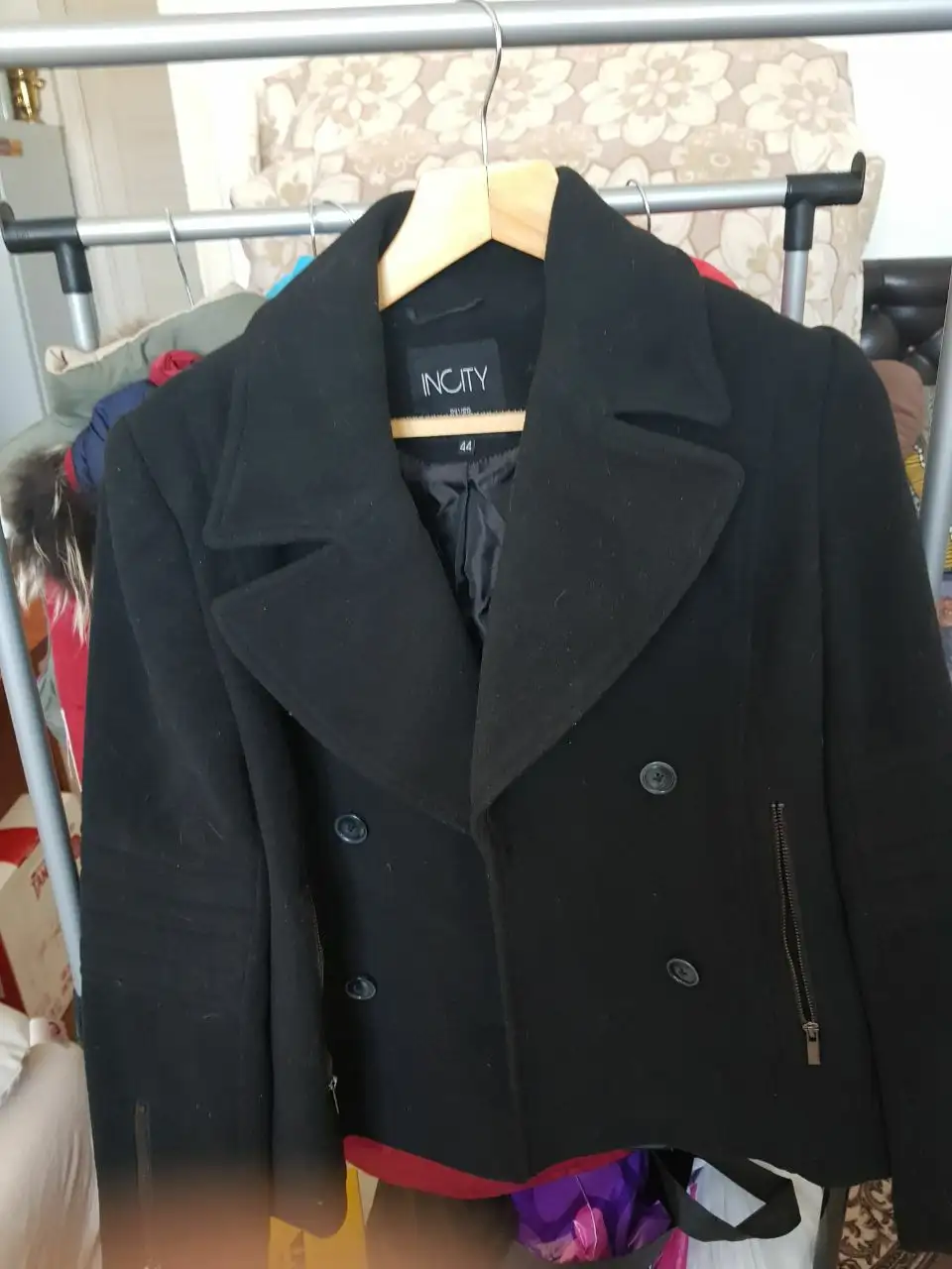 Продажа верхней одежды: пиджак, кожаная куртка, полупальто, куртки-косухи - Верхняя одежда (Одежда) в Москва