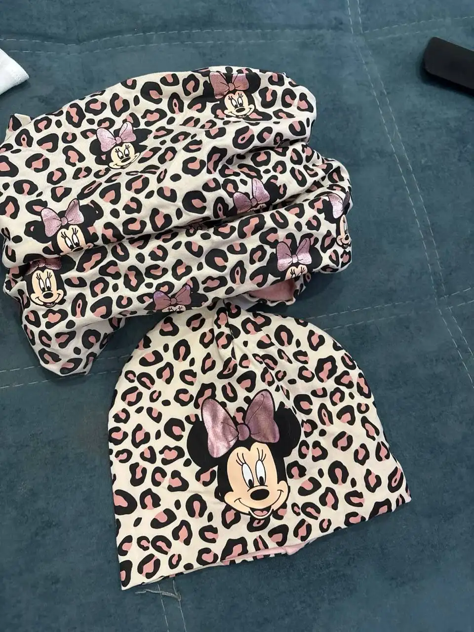 Новые комплекты и платья для детей - Одежда (Товары для детей) в Москва