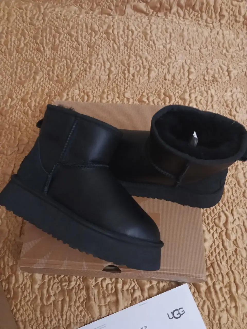 Новые UGG из натуральной кожи и овчины - Обувь (Одежда) в Москва
