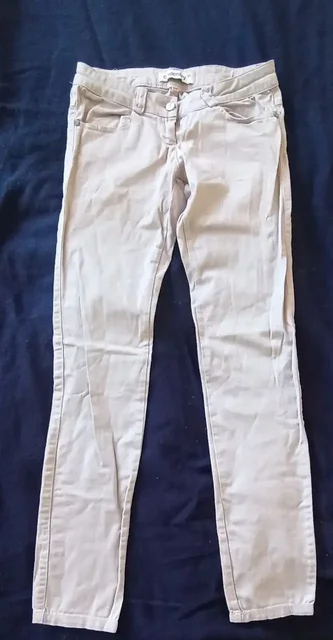 Брюки джинсы молочного цвета, размер XS - Одежда в Москва