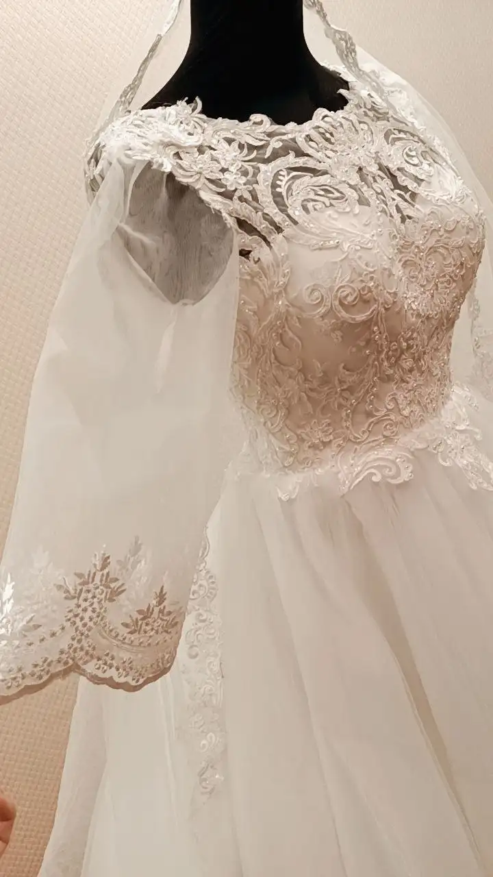 Свадебное платье размер 42-44 - Свадебные платья (Одежда) в Москва