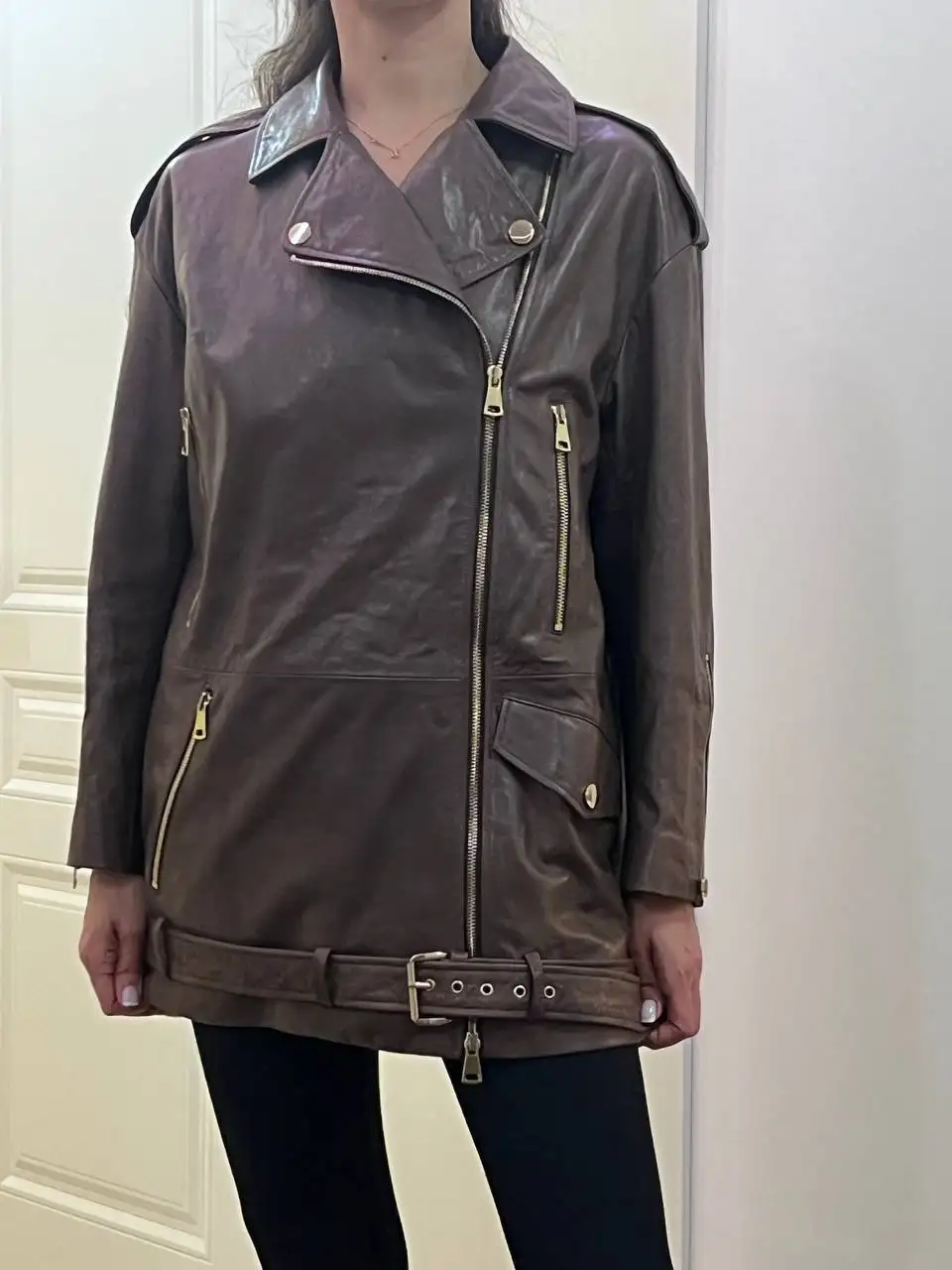 Женская кожаная куртка шоколадного цвета размеры 42-46 - Верхняя одежда (Одежда) в Москва