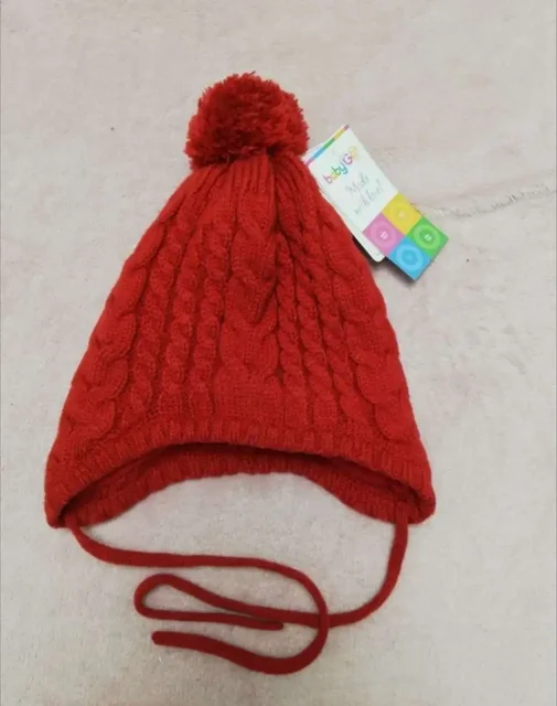 Продажа новой зимней шапки с утеплителем - Для беременных в Москва