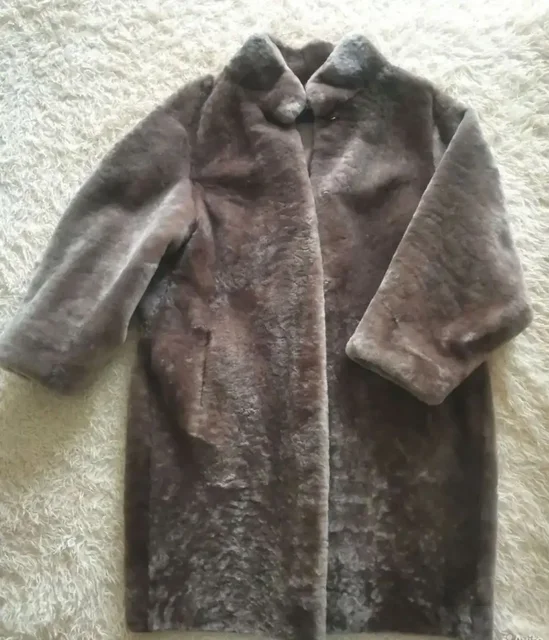 Шуба Andrea Mossi из натурального мутона, размер 44 - Одежда в Нахабино