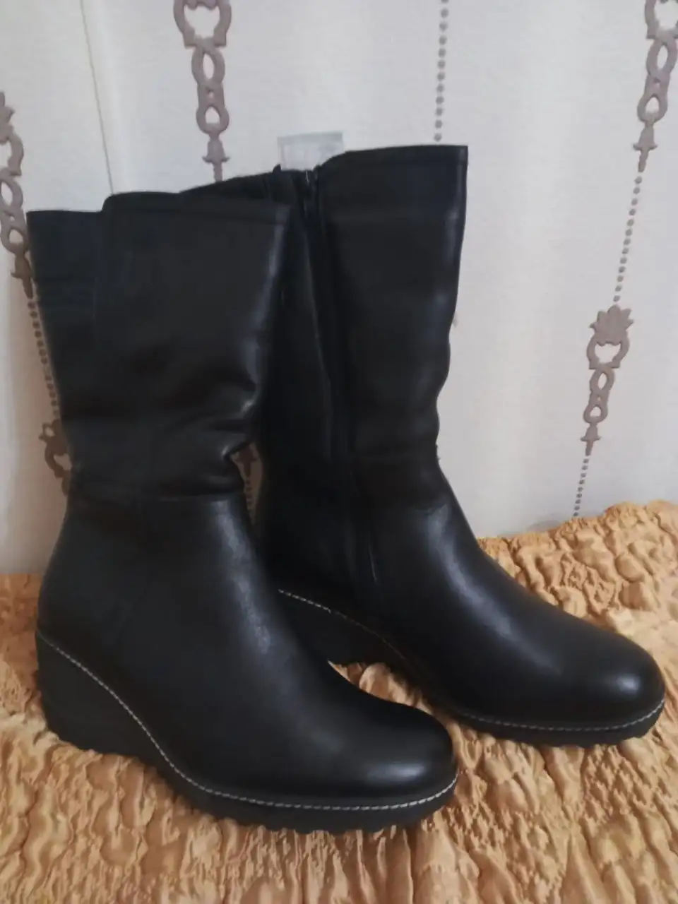 Натуральные кожаные ботинки 40-41 размер - Обувь (Одежда) в Москва