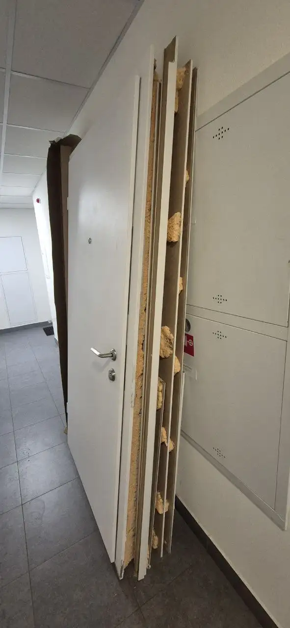 Дверь ПИК в хорошем состоянии - Двери (Для дома и дачи) в Москва