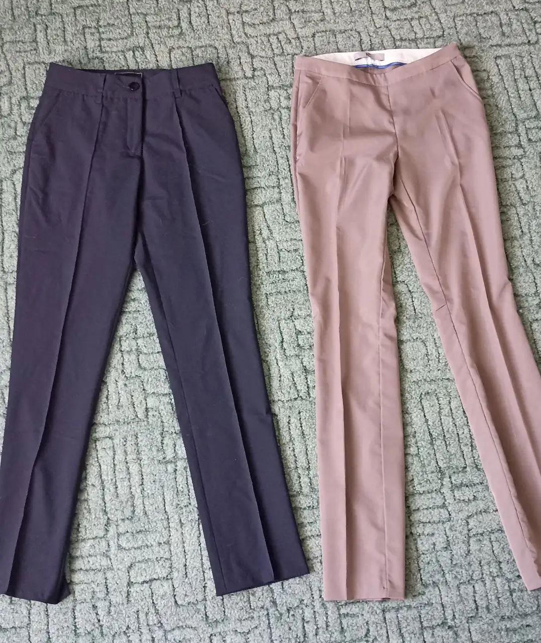 Новые брюки размер 42-44 - Брюки (Одежда) в Москва